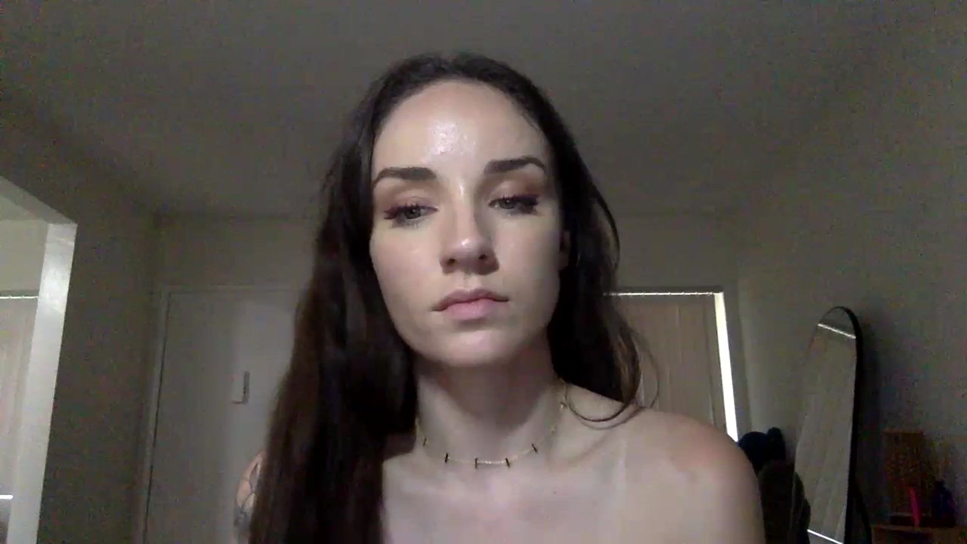 Gallery image thumbnail from laylamariee's myfreecams stream on, 07/21/2023, 24:49 image 16 of 20