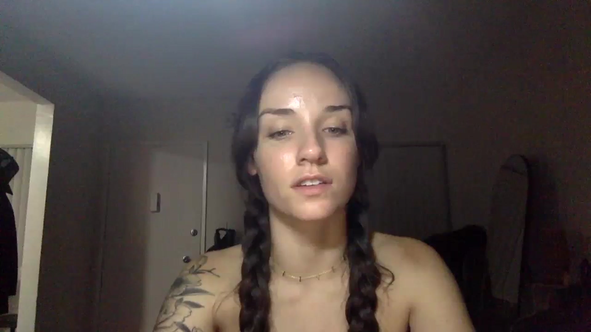 Gallery image thumbnail from laylamariee's myfreecams stream on, 08/10/2023, 03:53 image 4 of 20