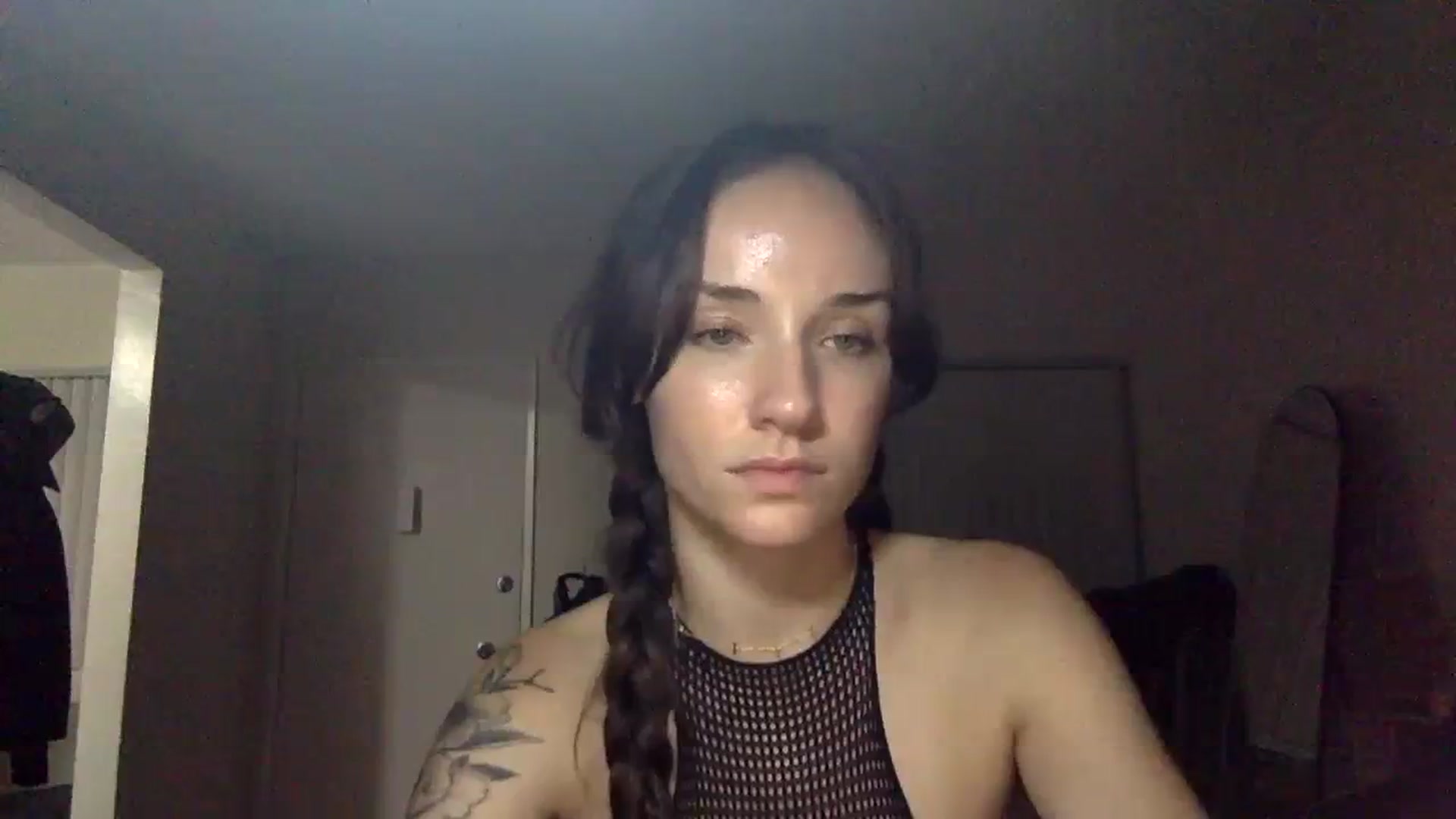 Gallery image thumbnail from laylamariee's myfreecams stream on, 08/10/2023, 03:53 image 17 of 20