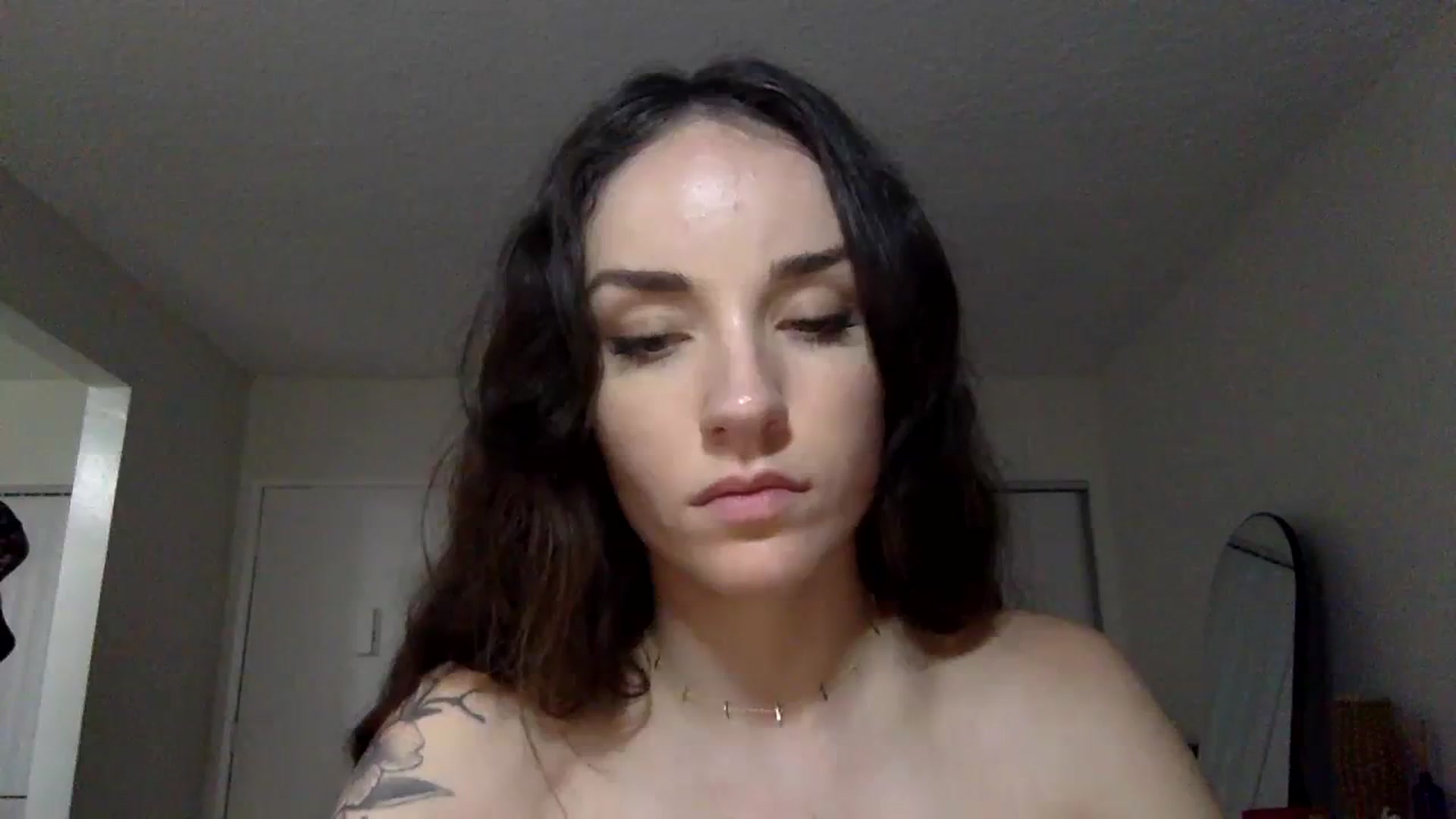 Gallery image thumbnail from laylamariee's myfreecams stream on, 08/16/2023, 03:31 image 15 of 20