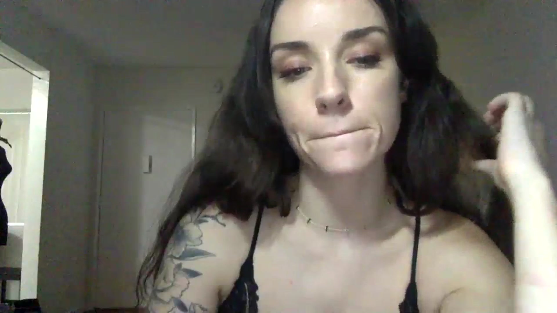 Gallery image thumbnail from laylamariee's myfreecams stream on, 08/30/2023, 01:20 image 15 of 20