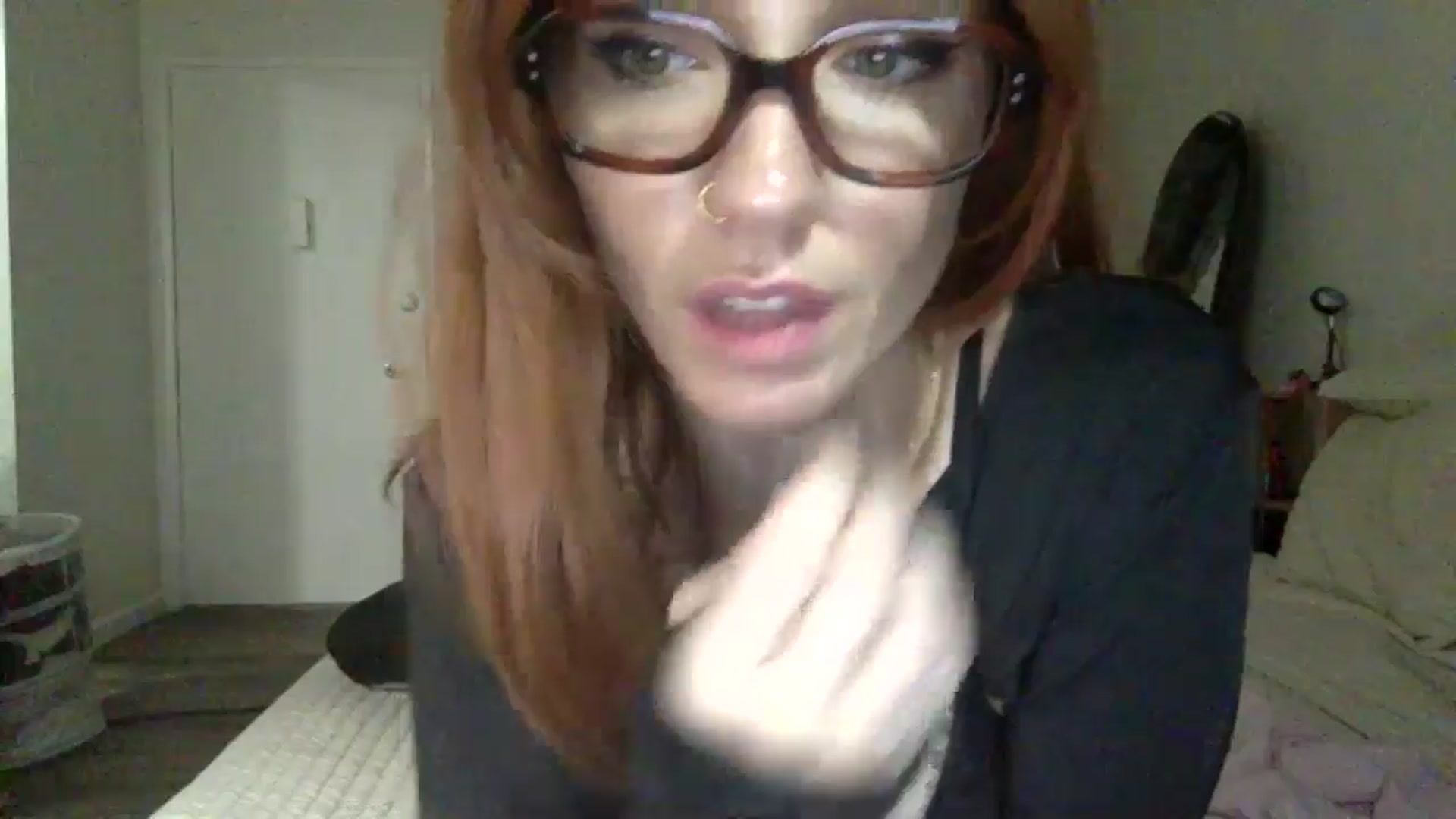 Gallery image thumbnail from laylamariee's myfreecams stream on, 10/28/2024, 01:55 image 15 of 20