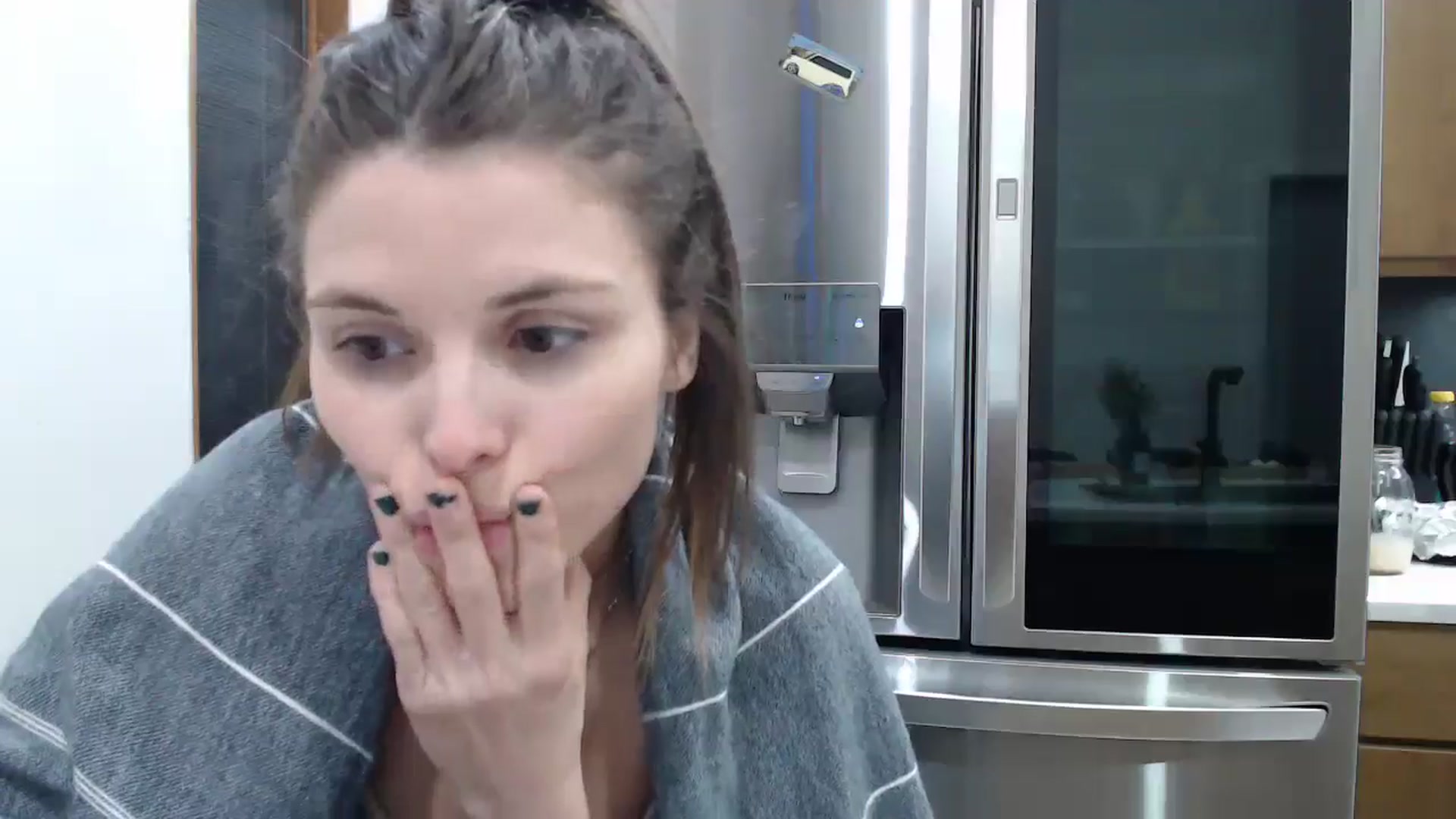 Gallery image thumbnail from le_lea's myfreecams stream on, 01/02/2025, 06:59 image 11 of 20