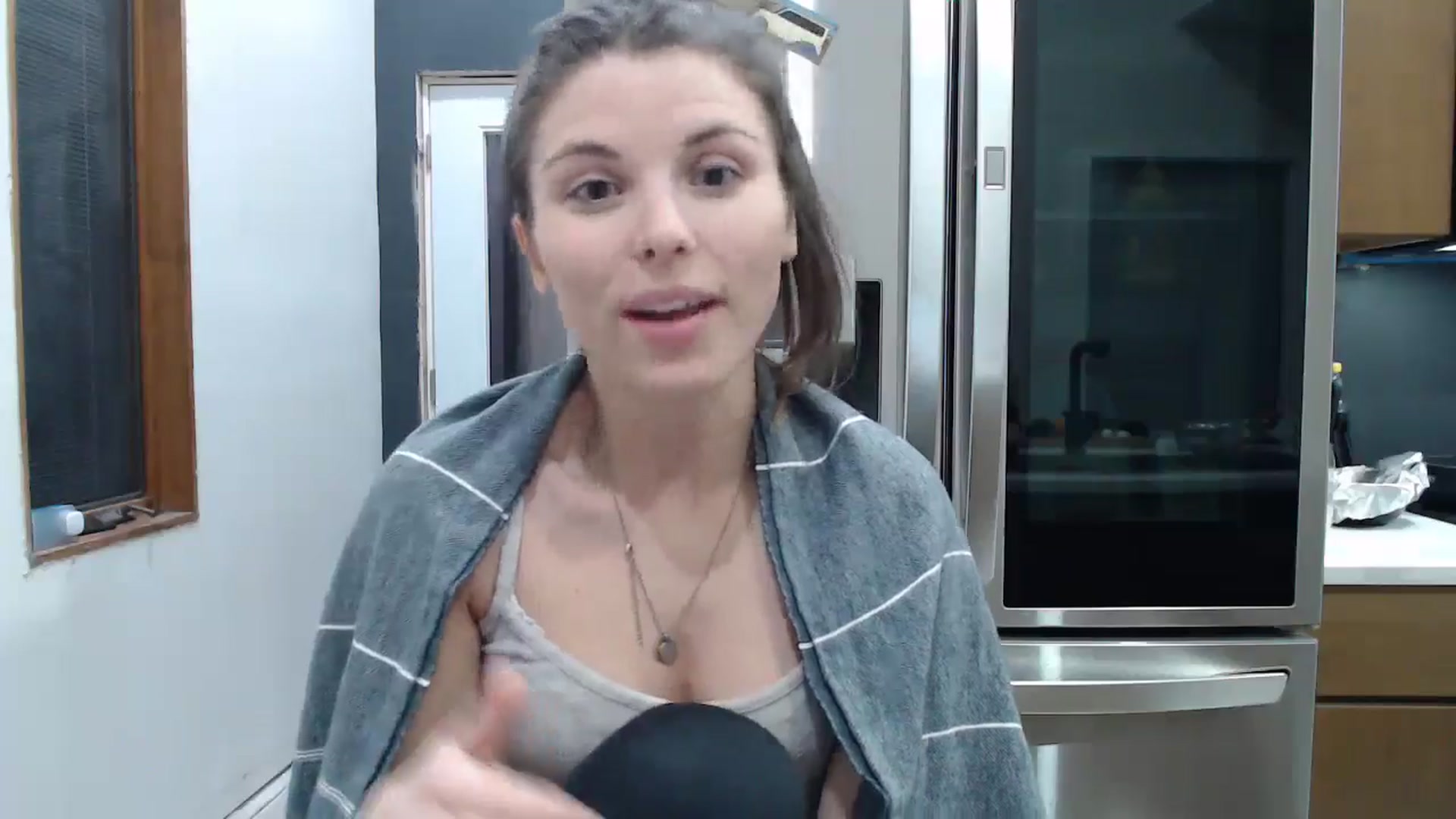 Gallery image thumbnail from le_lea's myfreecams stream on, 01/02/2025, 06:59 image 4 of 20