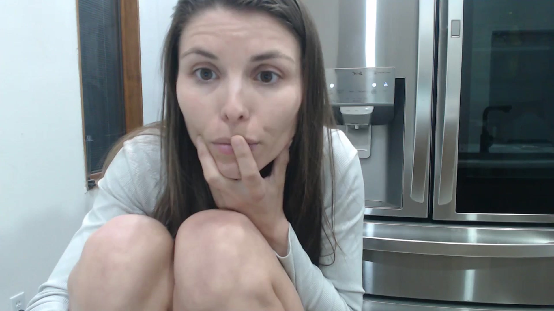 Gallery image thumbnail from le_lea's myfreecams stream on, 04/15/2025, 09:32 image 8 of 20