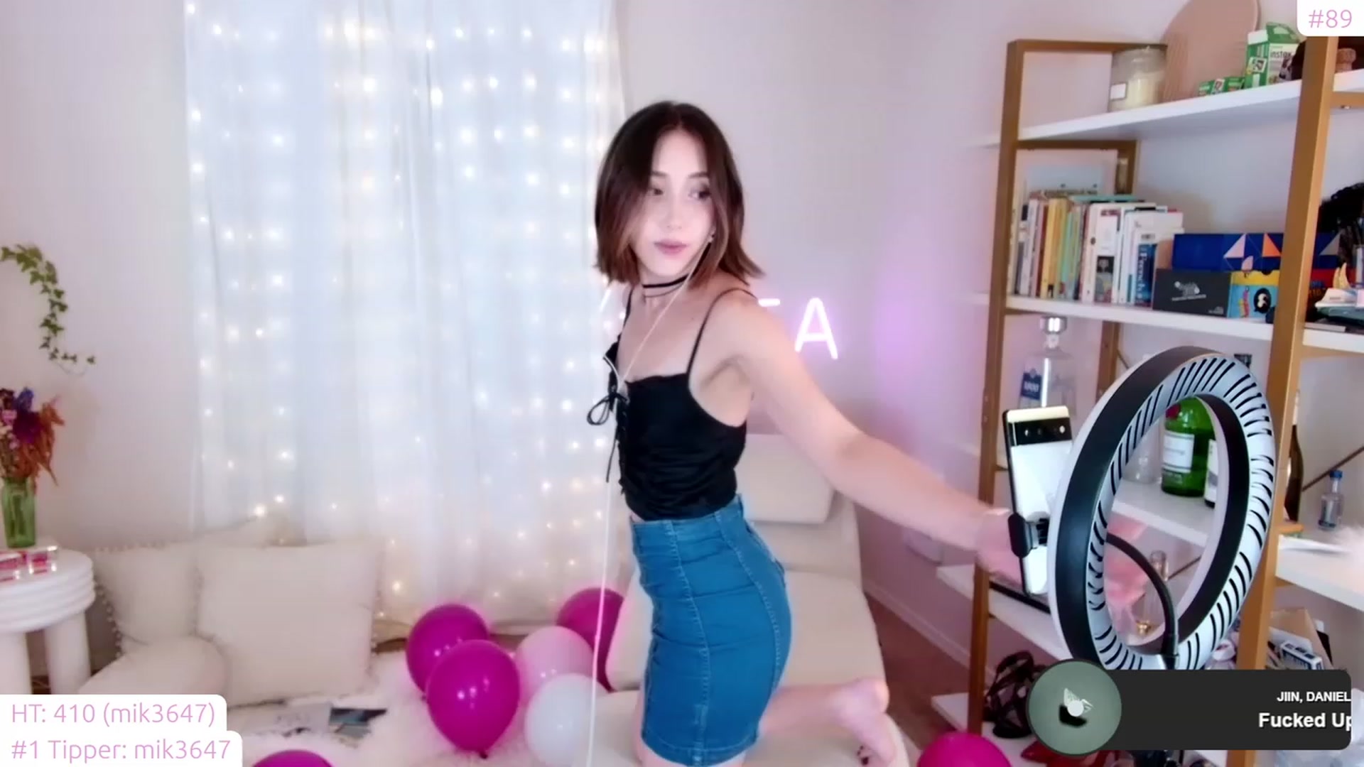 Gallery image thumbnail from lea_amano's myfreecams stream on, 11/22/2022, 05:01 image 14 of 20