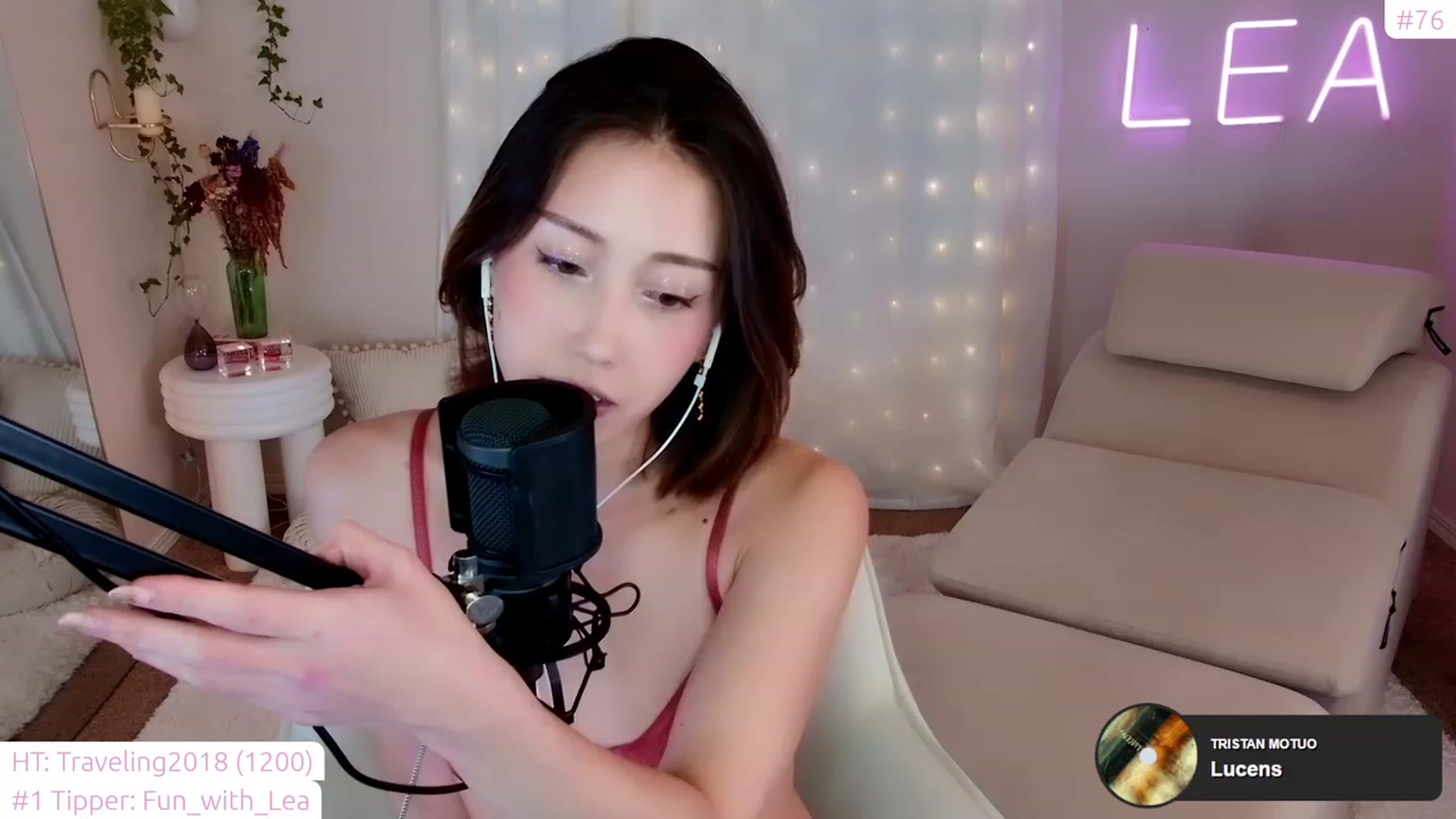 Gallery image thumbnail from lea_amano's myfreecams stream on, 12/15/2022, 05:16 image 20 of 20