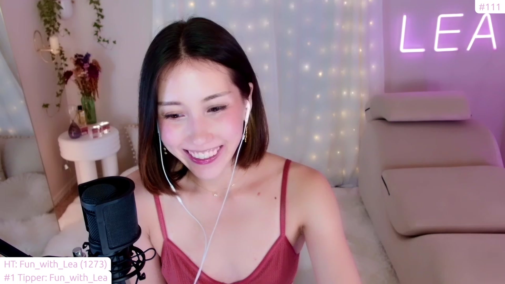 Gallery image thumbnail from lea_amano's myfreecams stream on, 01/18/2023, 07:15 image 12 of 20