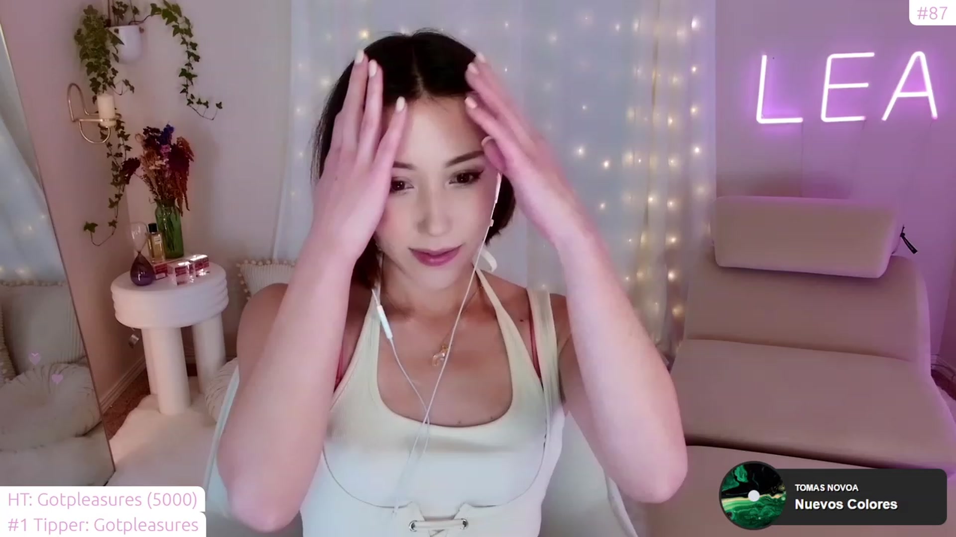 Gallery image thumbnail from lea_amano's myfreecams stream on, 01/26/2023, 03:41 image 15 of 20