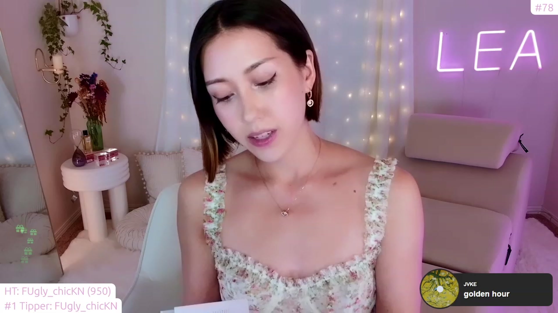 Gallery image thumbnail from lea_amano's myfreecams stream on, 01/27/2023, 06:35 image 5 of 20