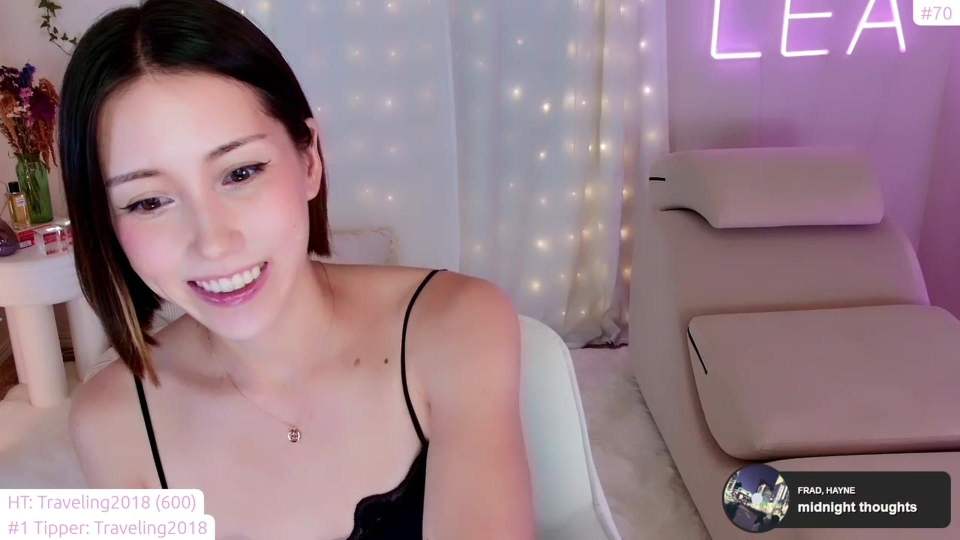 Gallery image thumbnail from lea_amano's myfreecams stream on, 01/30/2023, 05:32 image 5 of 20