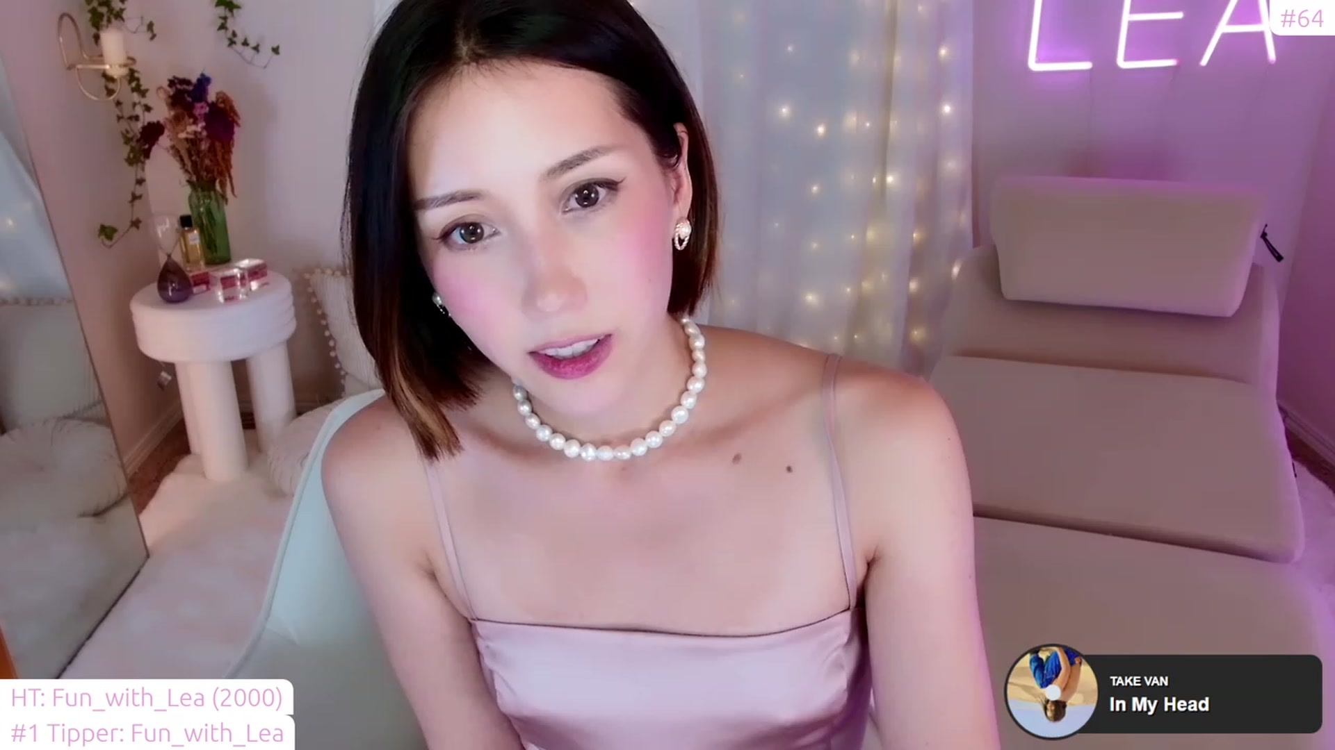 Gallery image thumbnail from lea_amano's myfreecams stream on, 02/01/2023, 06:50 image 16 of 20