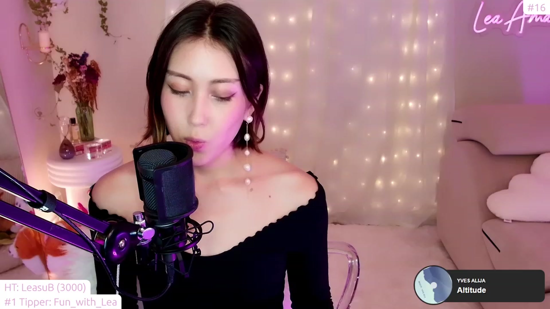 Gallery image thumbnail from lea_amano's myfreecams stream on, 02/24/2023, 07:44 image 20 of 20