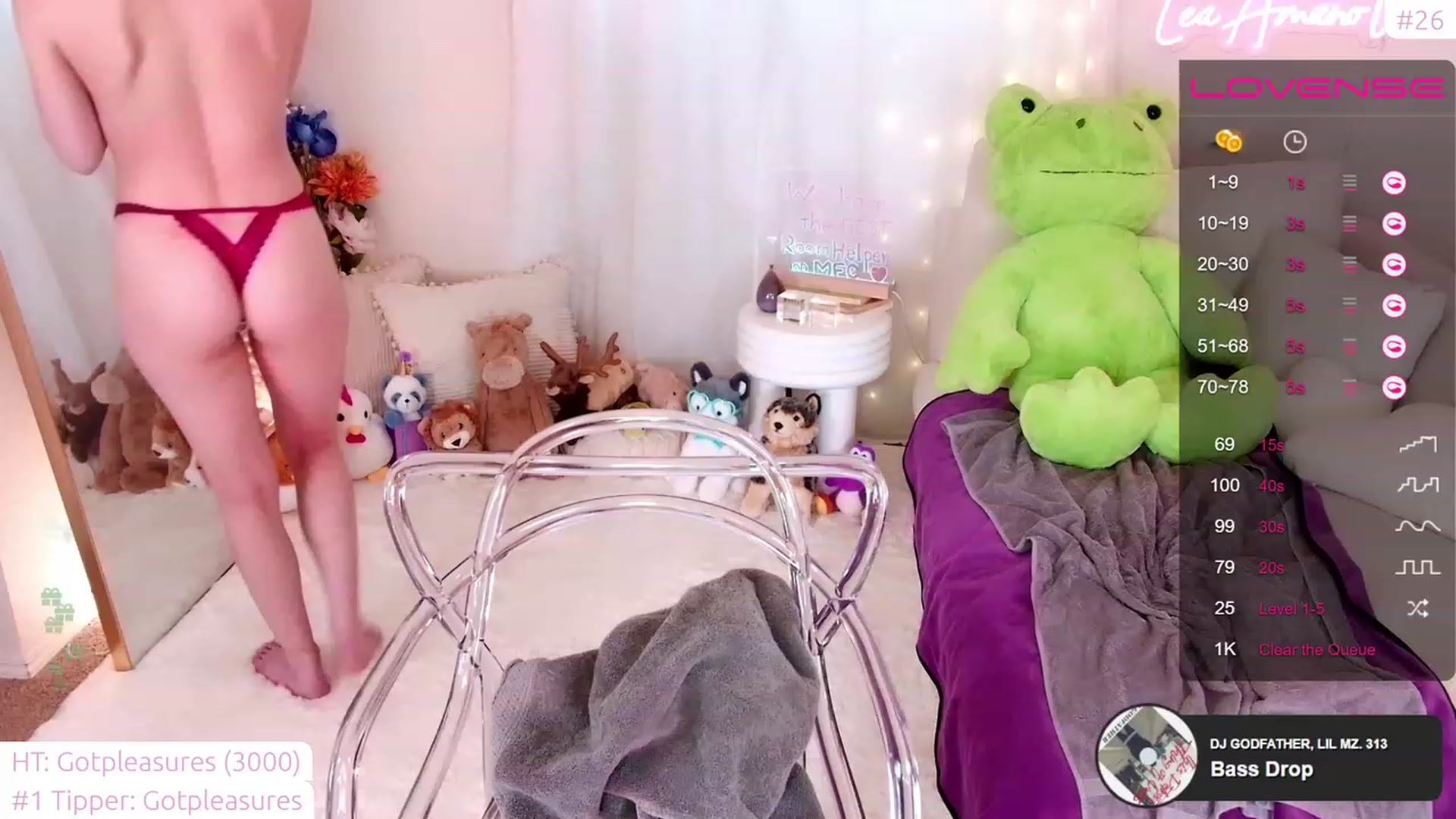 Gallery image thumbnail from lea_amano's myfreecams stream on, 06/02/2023, 03:04 image 16 of 20