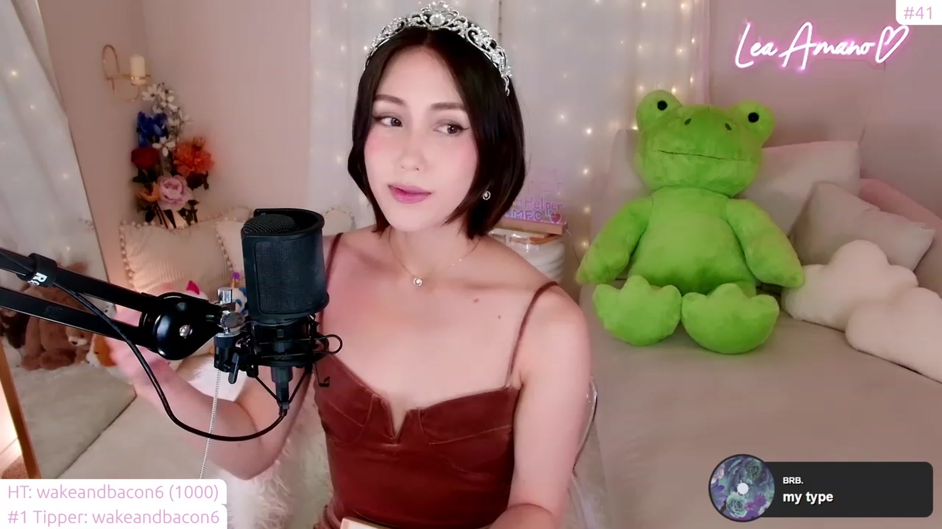 Gallery image thumbnail from lea_amano's myfreecams stream on, 06/03/2023, 05:51 image 10 of 20
