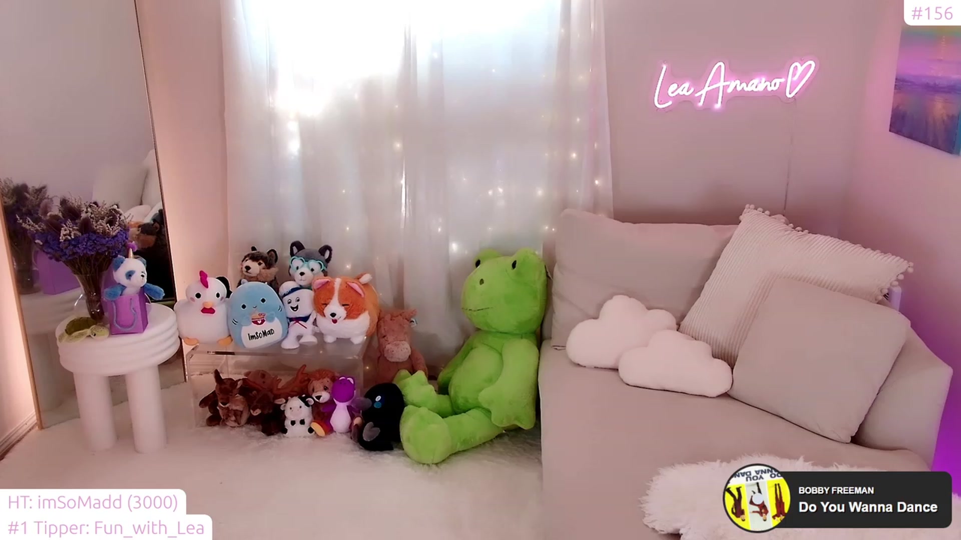 Gallery image thumbnail from lea_amano's myfreecams stream on, 08/26/2023, 01:43 image 14 of 20