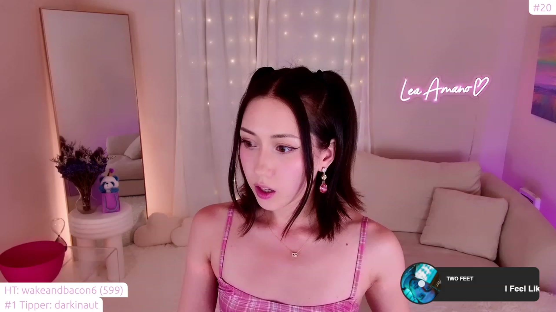 Gallery image thumbnail from lea_amano's myfreecams stream on, 09/20/2023, 04:11 image 14 of 20