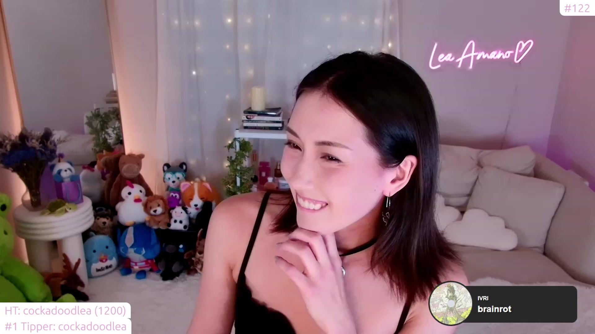 Gallery image thumbnail from lea_amano's myfreecams stream on, 11/15/2023, 04:41 image 9 of 20