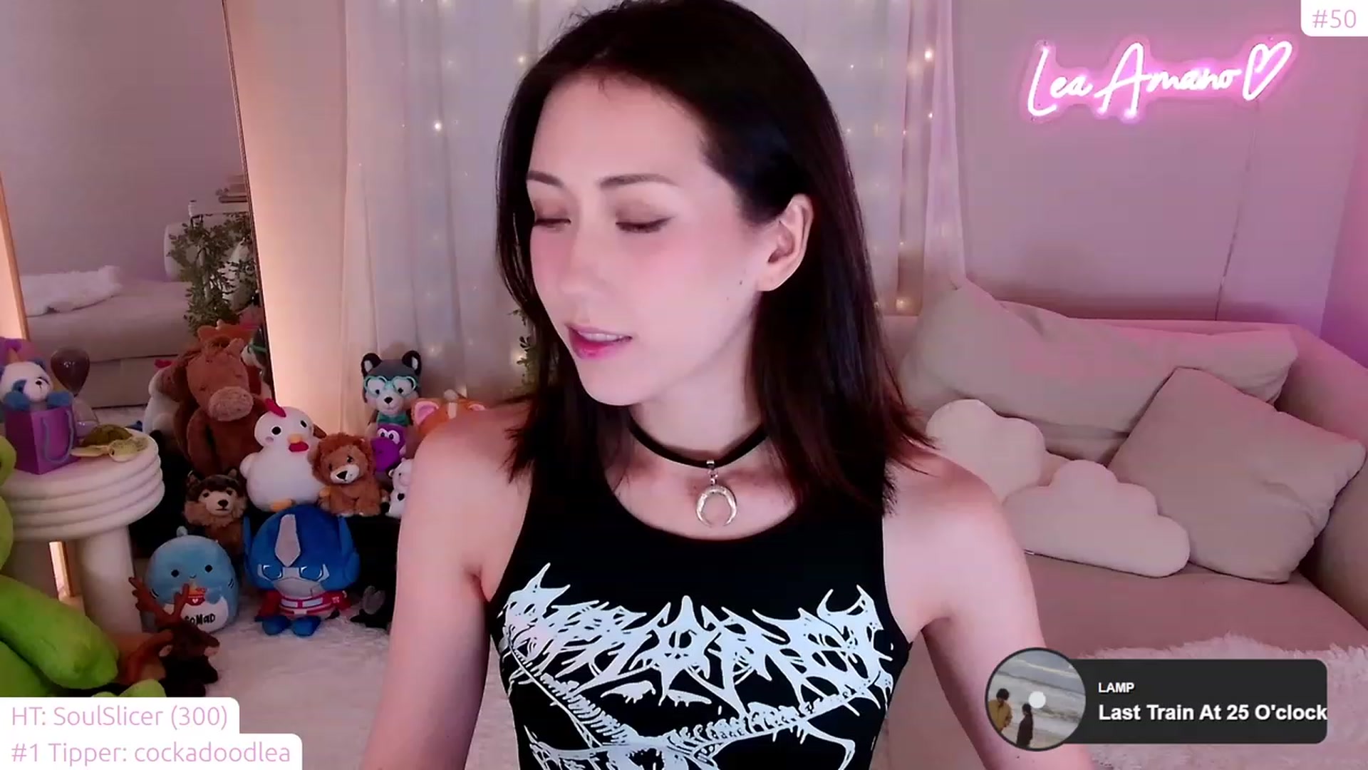 Gallery image thumbnail from lea_amano's myfreecams stream on, 11/22/2023, 06:14 image 20 of 20