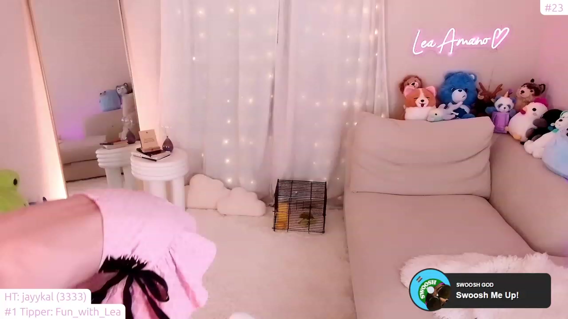 Gallery image thumbnail from lea_amano's myfreecams stream on, 12/08/2023, 07:27 image 15 of 20