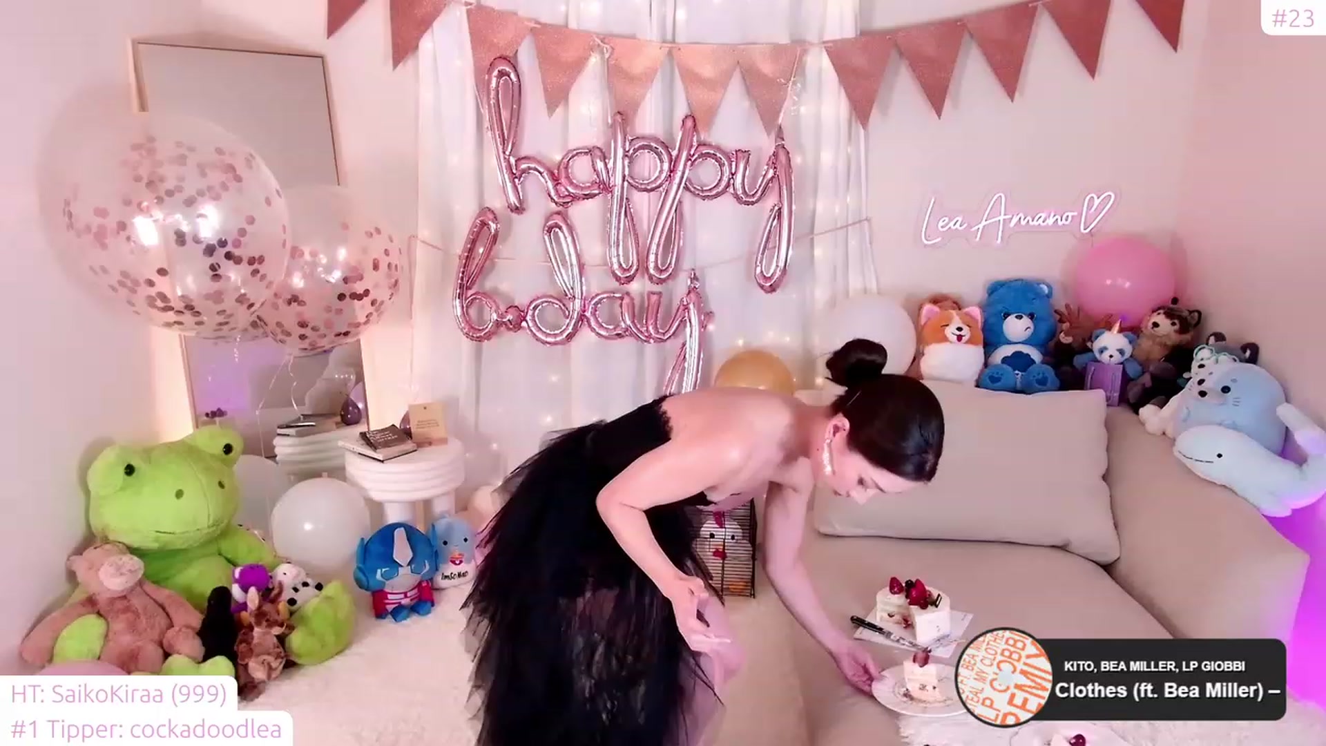 Gallery image thumbnail from lea_amano's myfreecams stream on, 12/10/2023, 04:27 image 1 of 20