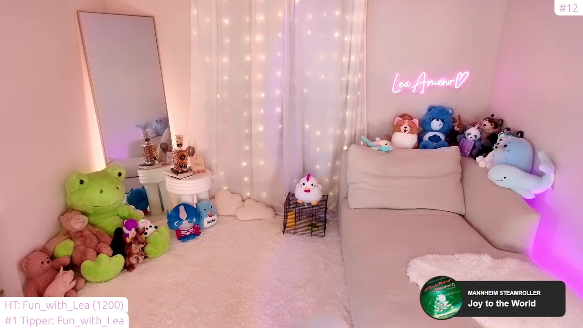Gallery image thumbnail from lea_amano's myfreecams stream on, 12/15/2023, 03:37 image 9 of 20