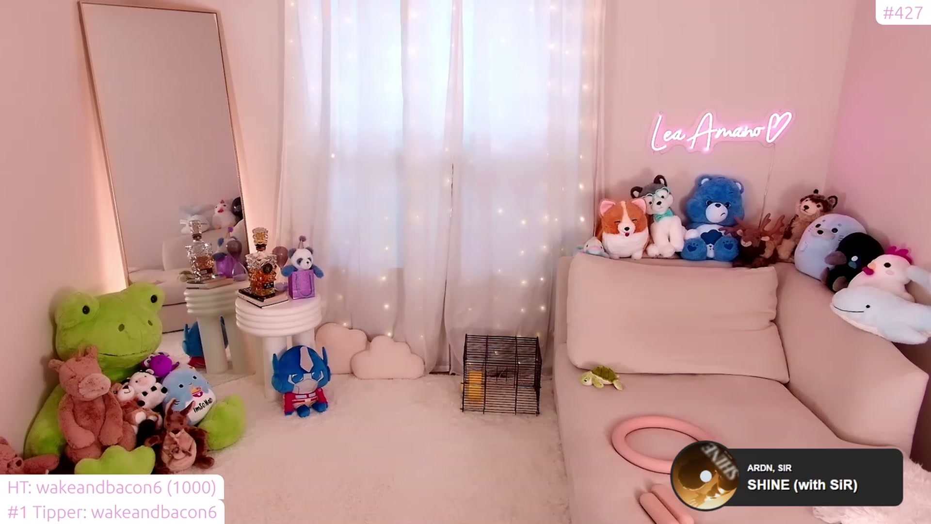 Gallery image thumbnail from lea_amano's myfreecams stream on, 01/12/2024, 20:49 image 8 of 20