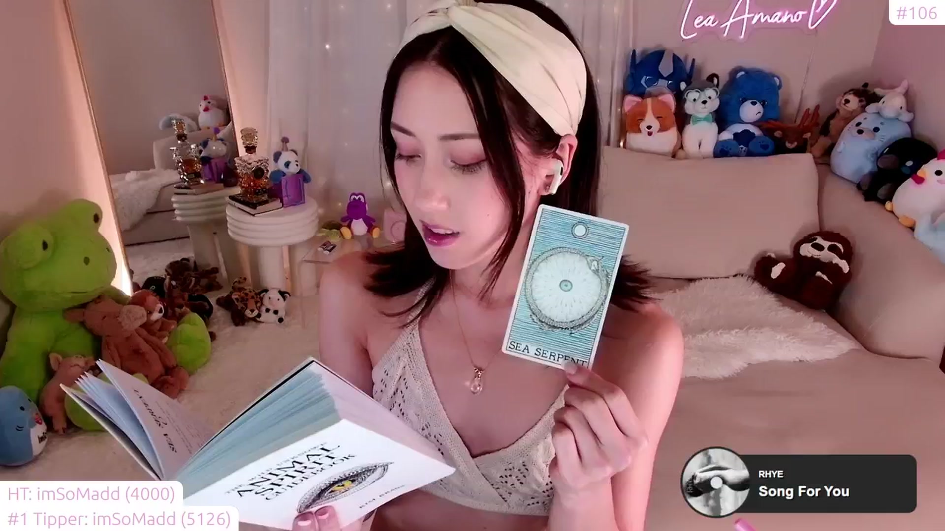 Gallery image thumbnail from lea_amano's myfreecams stream on, 01/24/2024, 06:45 image 5 of 20