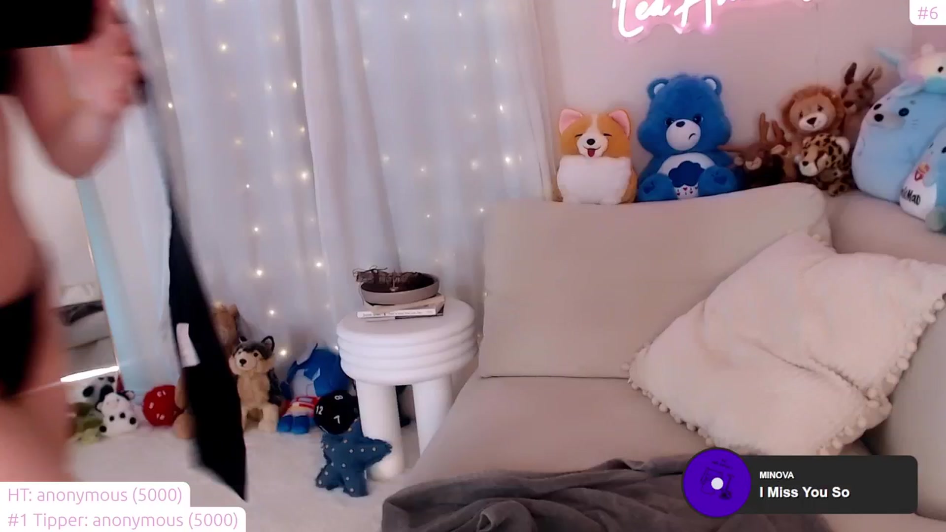 Gallery image thumbnail from lea_amano's myfreecams stream on, 03/14/2024, 05:08 image 6 of 20