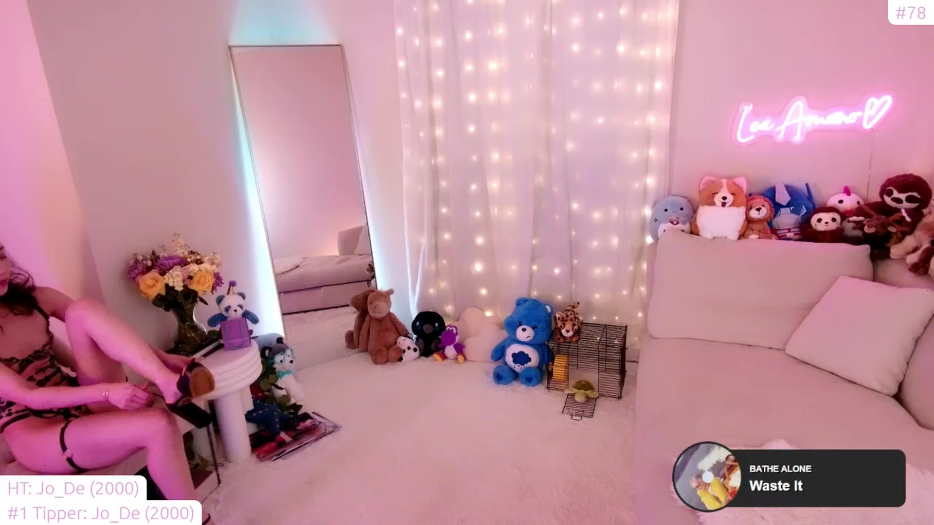 Gallery image thumbnail from lea_amano's myfreecams stream on, 04/07/2024, 08:10 image 12 of 20