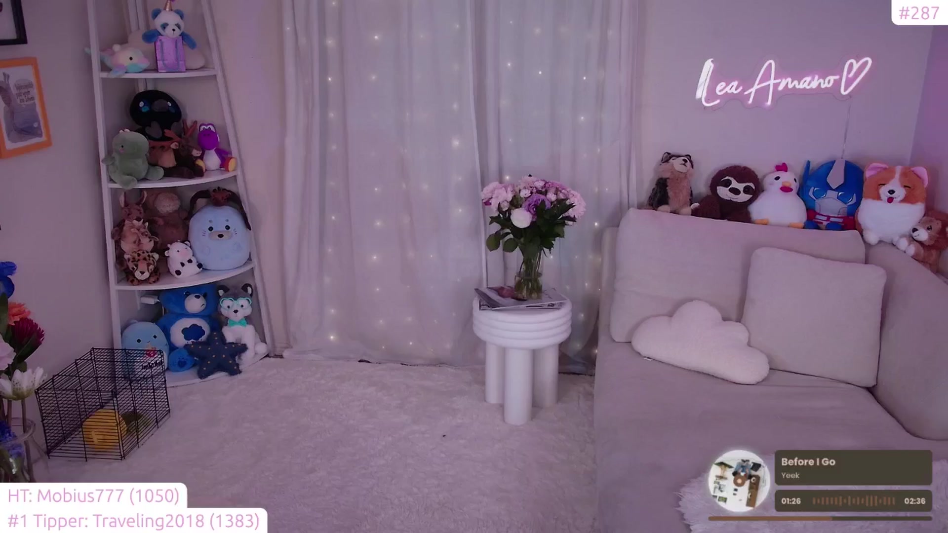 Gallery image thumbnail from lea_amano's myfreecams stream on, 06/05/2024, 05:10 image 9 of 20