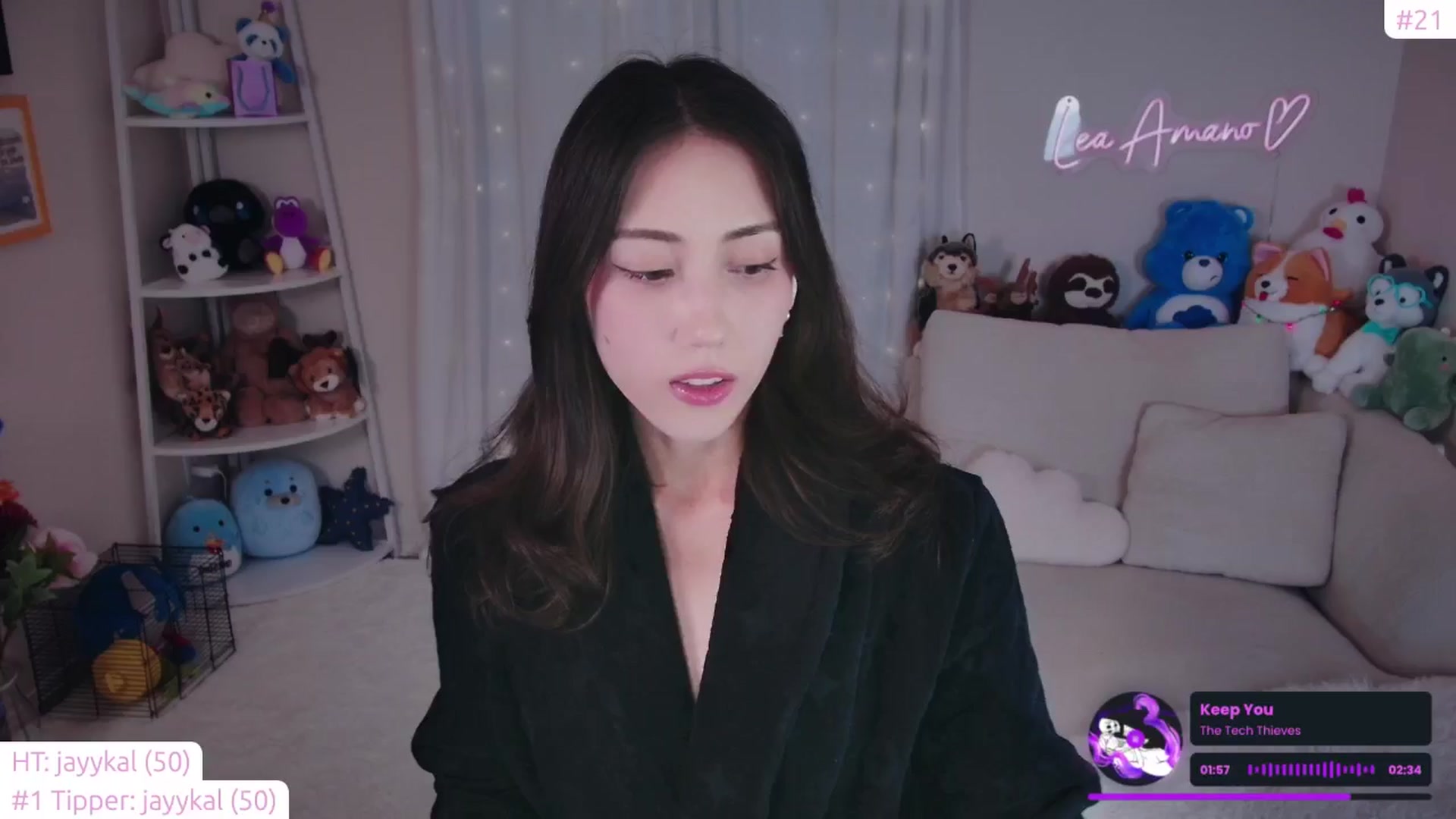 Gallery image thumbnail from lea_amano's myfreecams stream on, 06/19/2024, 04:20 image 1 of 20
