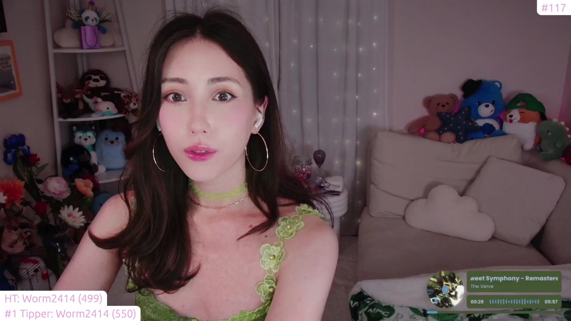 Gallery image thumbnail from lea_amano's myfreecams stream on, 09/04/2024, 04:37 image 7 of 20