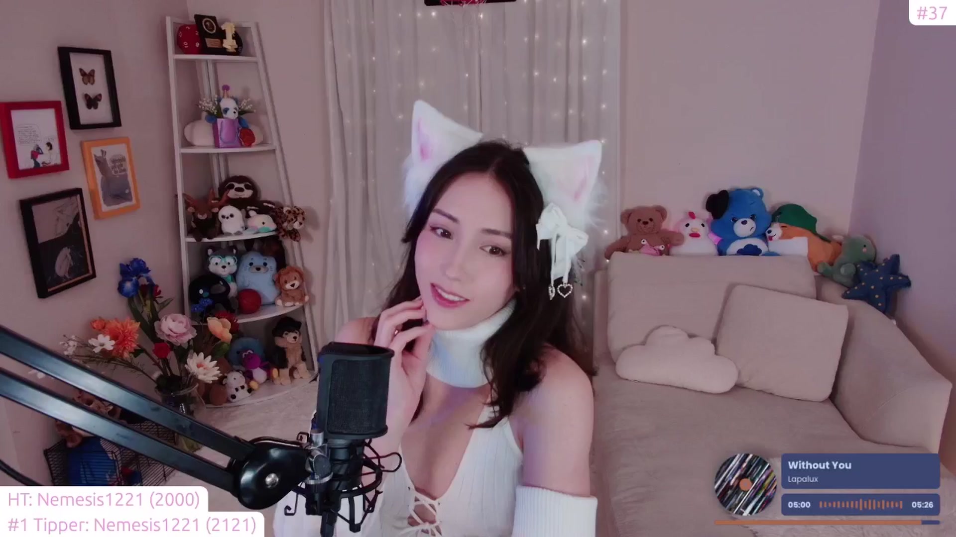 Gallery image thumbnail from lea_amano's myfreecams stream on, 09/25/2024, 05:59 image 1 of 20