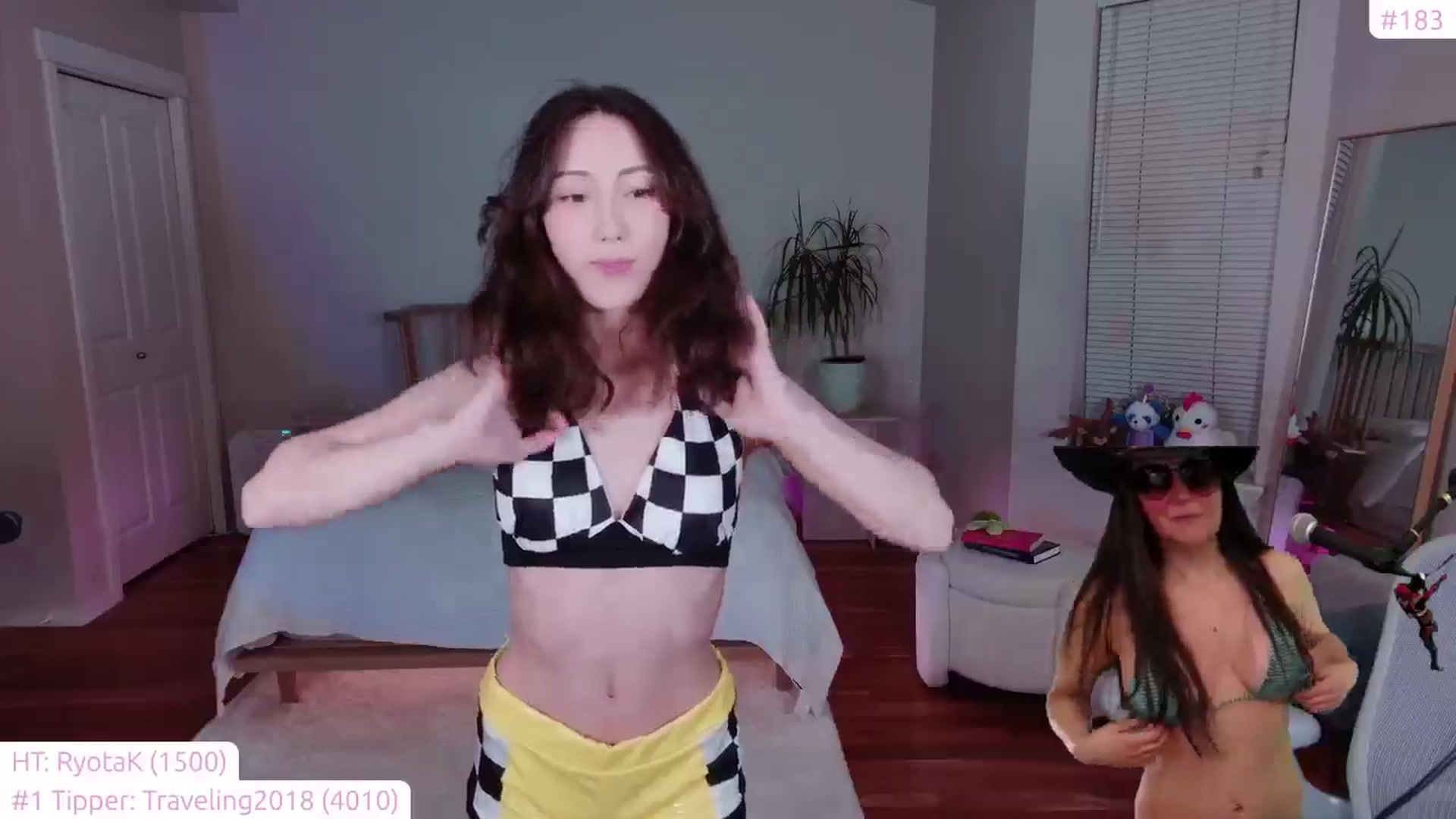 Gallery image thumbnail from lea_amano's myfreecams stream on, 10/20/2024, 06:42 image 2 of 20