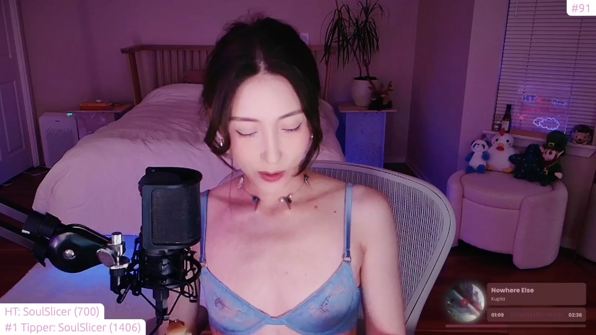 Gallery image thumbnail from lea_amano's myfreecams stream on, 11/06/2024, 05:31 image 12 of 20