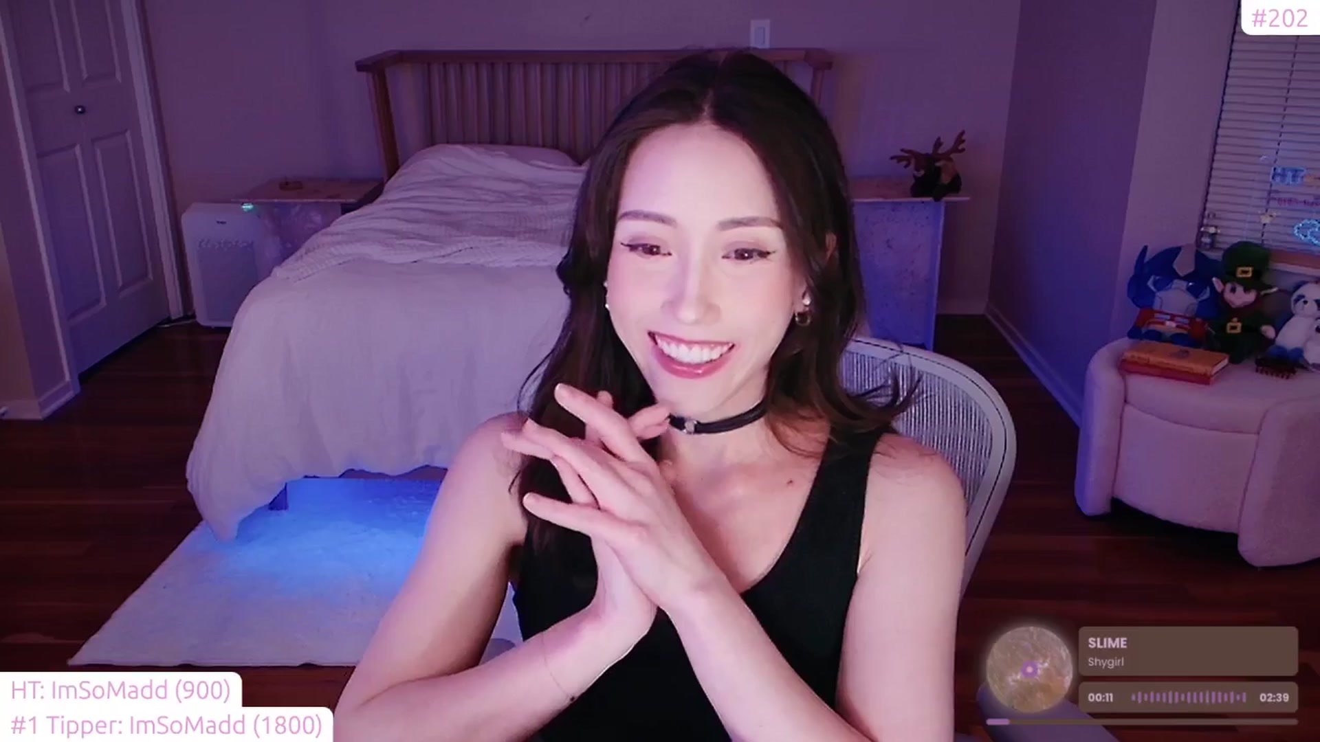 Gallery image thumbnail from lea_amano's myfreecams stream on, 11/13/2024, 04:47 image 7 of 20