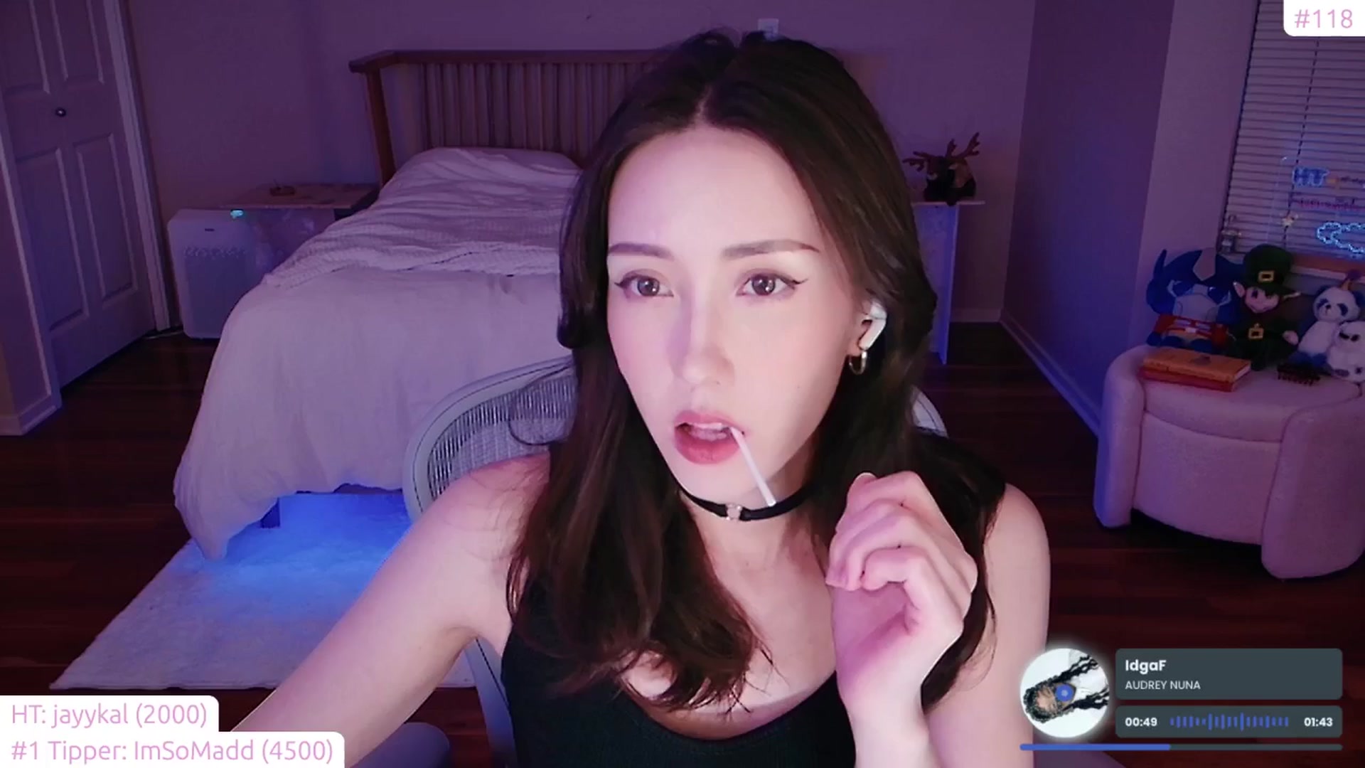 Gallery image thumbnail from lea_amano's myfreecams stream on, 11/13/2024, 06:17 image 18 of 20