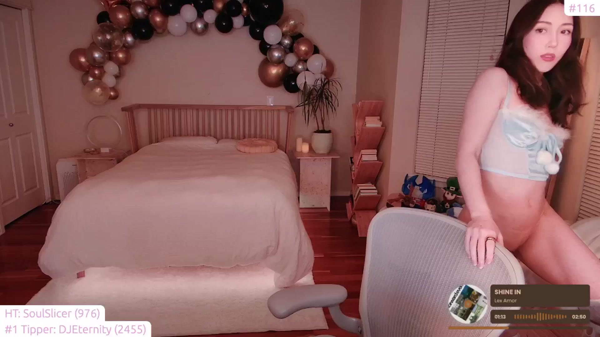 Gallery image thumbnail from lea_amano's myfreecams stream on, 01/04/2025, 06:10 image 5 of 20