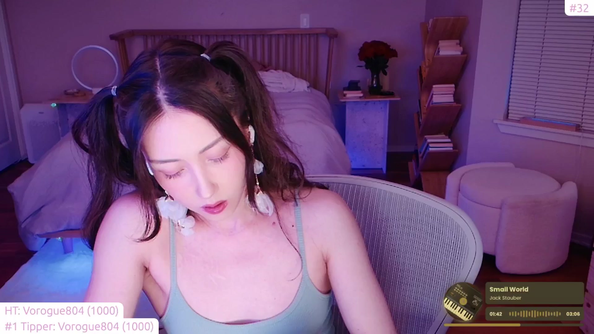 Gallery image thumbnail from lea_amano's myfreecams stream on, 01/12/2025, 05:00 image 2 of 20