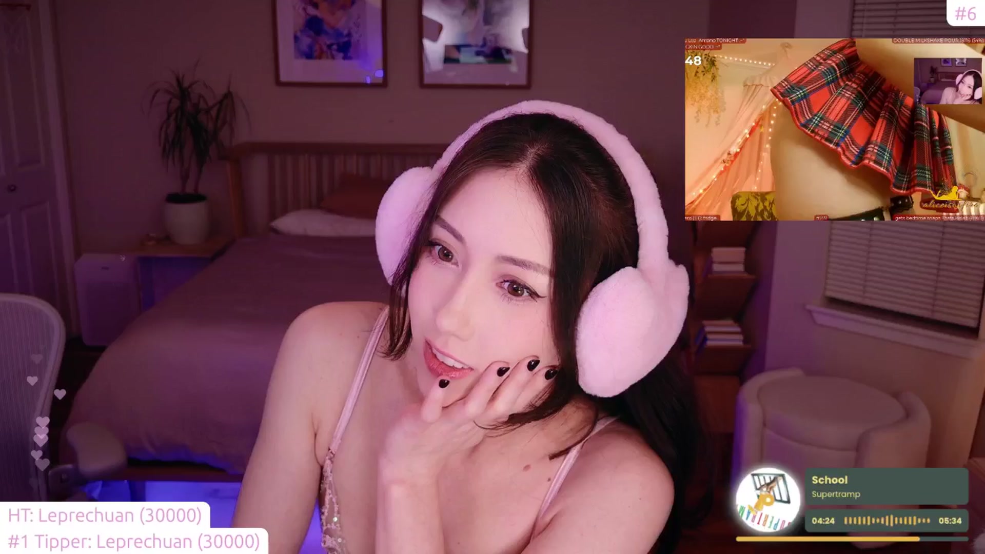 Gallery image thumbnail from lea_amano's myfreecams stream on, 02/01/2025, 06:45 image 9 of 20