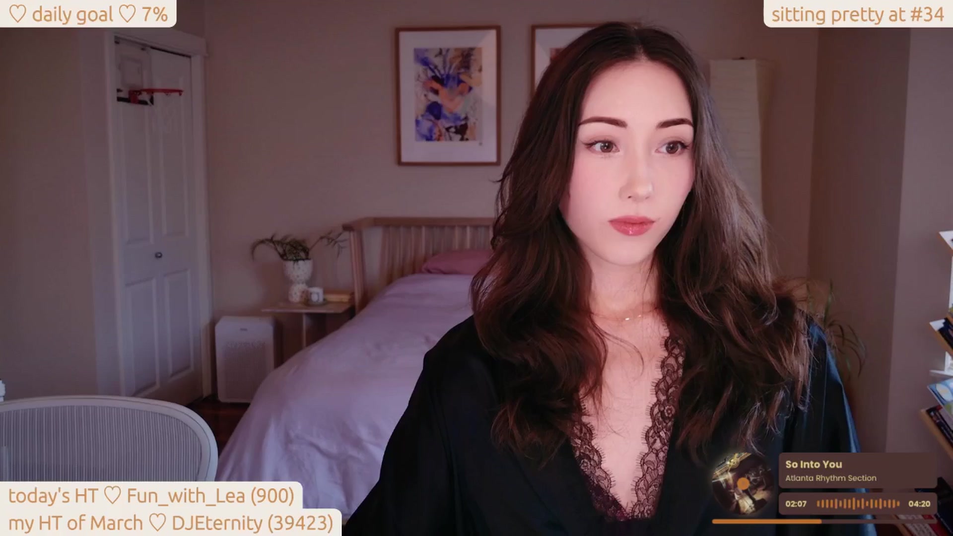 Gallery image thumbnail from lea_amano's myfreecams stream on, 03/20/2025, 01:36 image 3 of 20