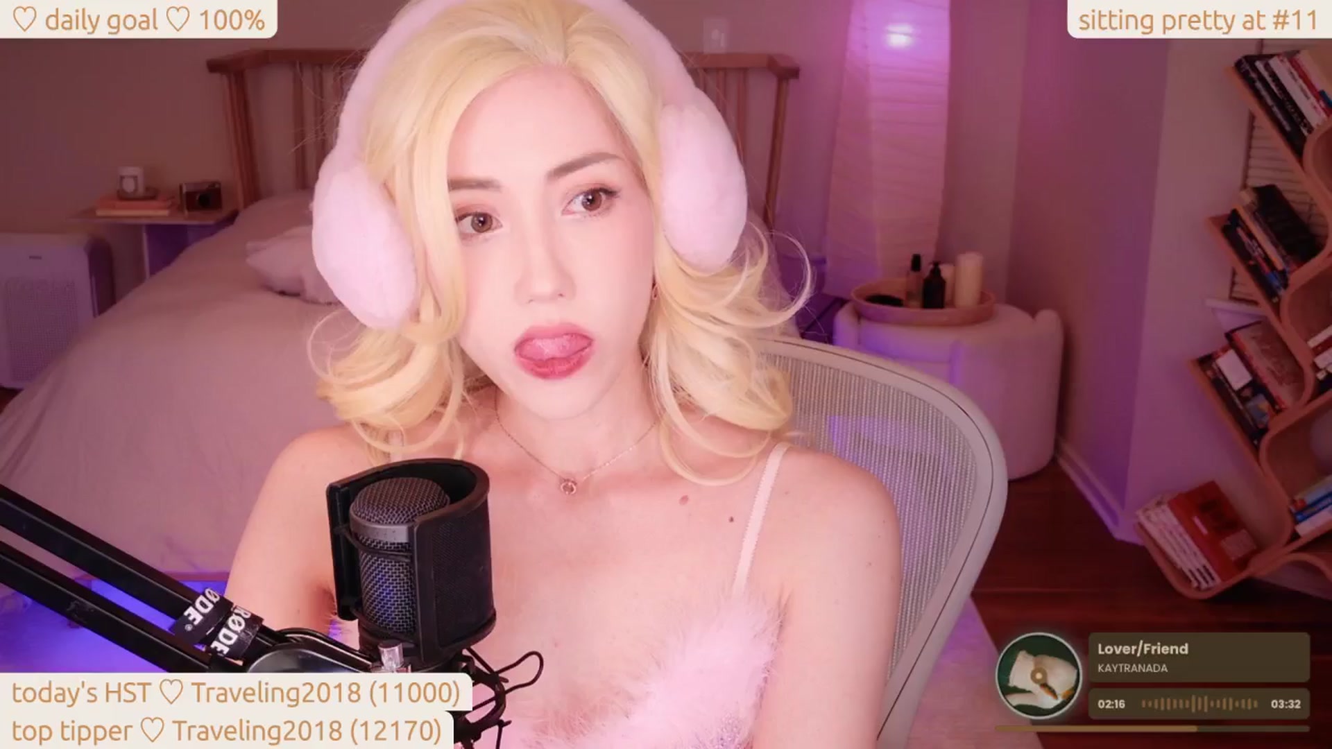 Gallery image thumbnail from lea_amano's myfreecams stream on, 04/20/2025, 07:43 image 12 of 20