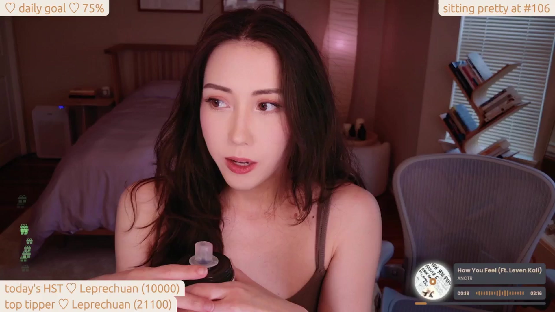 Gallery image thumbnail from lea_amano's myfreecams stream on, 06/04/2025, 04:34 image 3 of 20