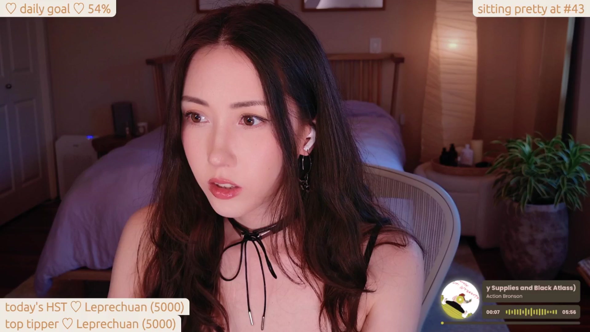 Gallery image thumbnail from lea_amano's myfreecams stream on, 07/24/2025, 02:36 image 3 of 20