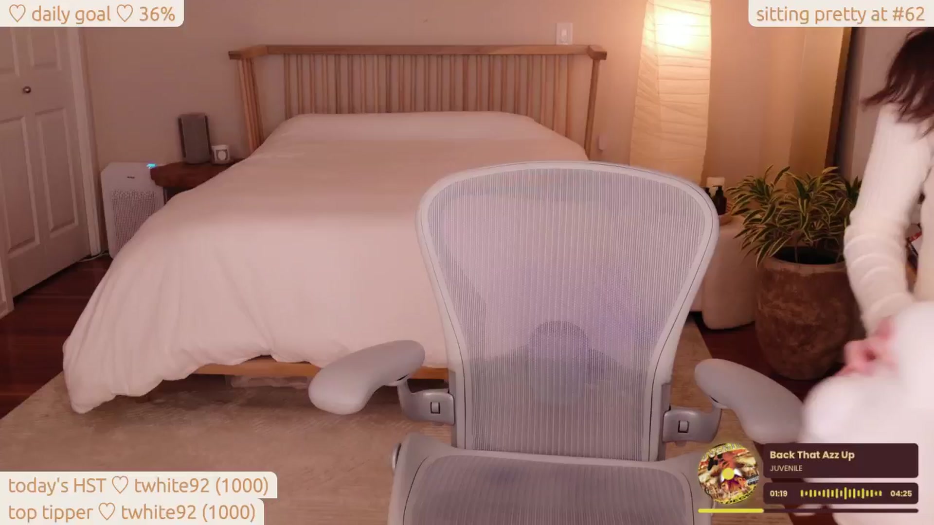 Gallery image thumbnail from lea_amano's myfreecams stream on, 09/07/2025, 09:28 image 18 of 20