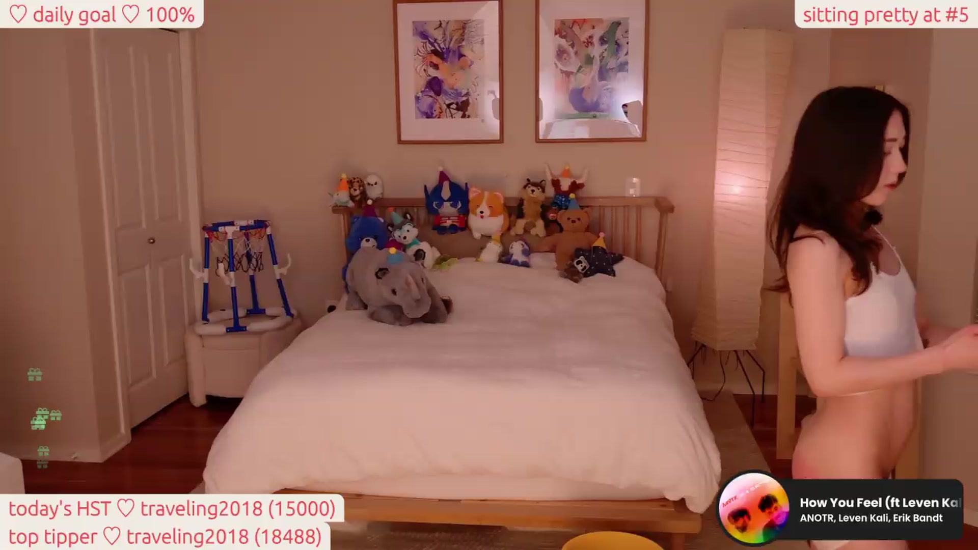 Gallery image thumbnail from lea_san's myfreecams stream on, 07/26/2026, 08:09 image 9 of 20
