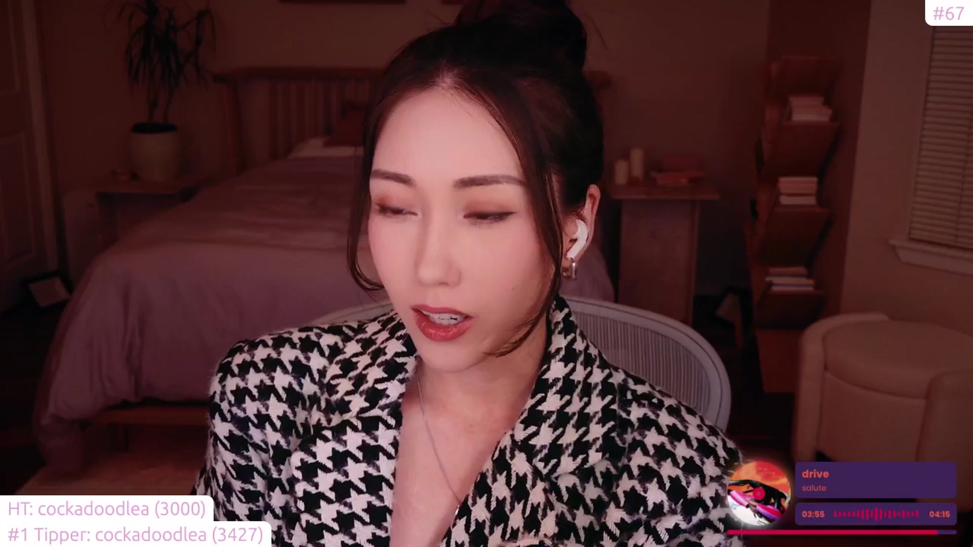 Gallery image thumbnail from lea_travels's myfreecams stream on, 02/08/2025, 05:04 image 19 of 20
