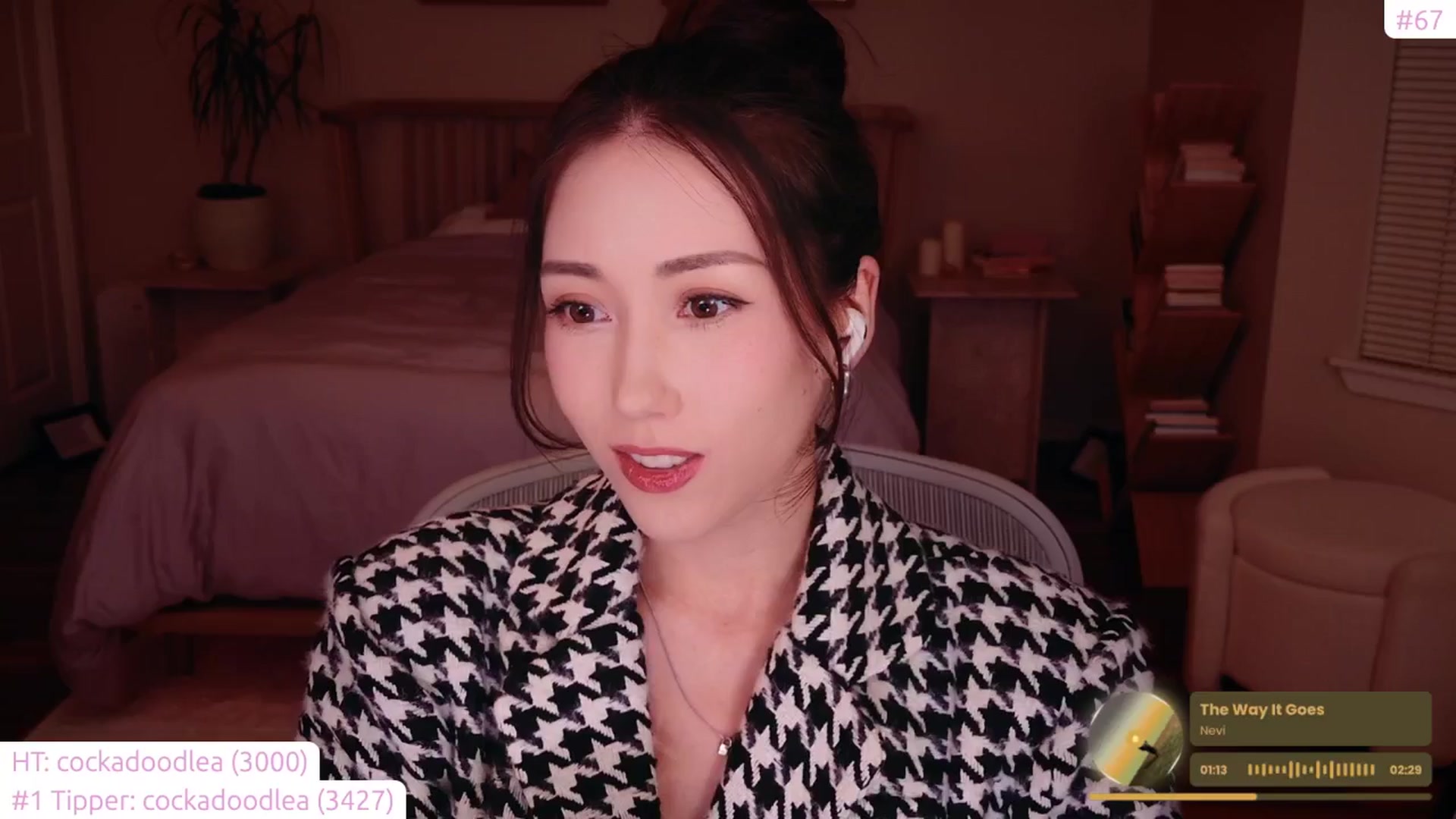 Gallery image thumbnail from lea_travels's myfreecams stream on, 02/08/2025, 05:04 image 20 of 20