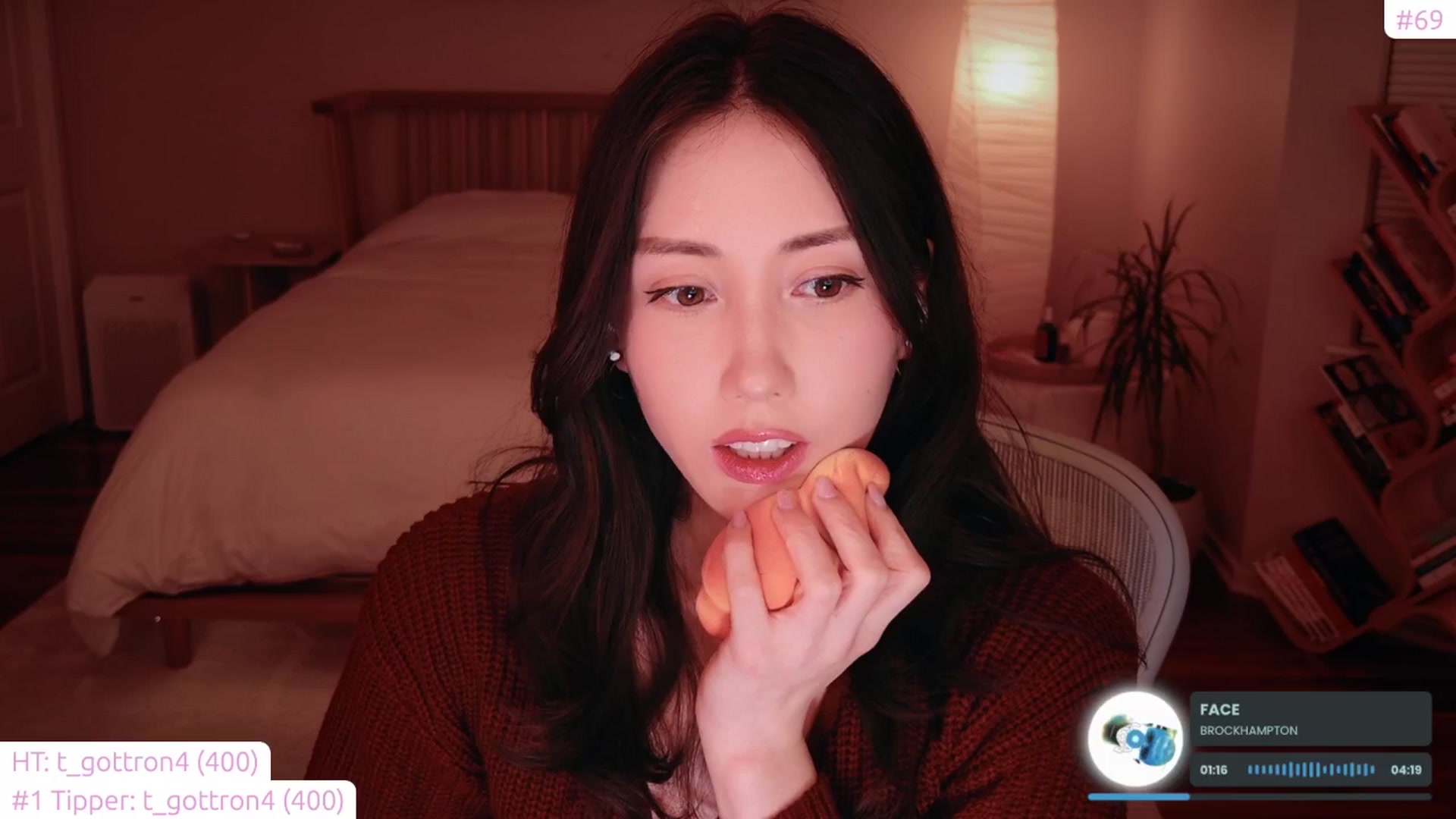 Gallery image thumbnail from lea_travels's myfreecams stream on, 02/26/2025, 06:06 image 2 of 20